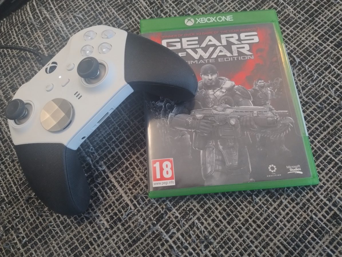 gears of war - ultimate edition with xbox elite 2 controller